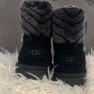 Black UGGs